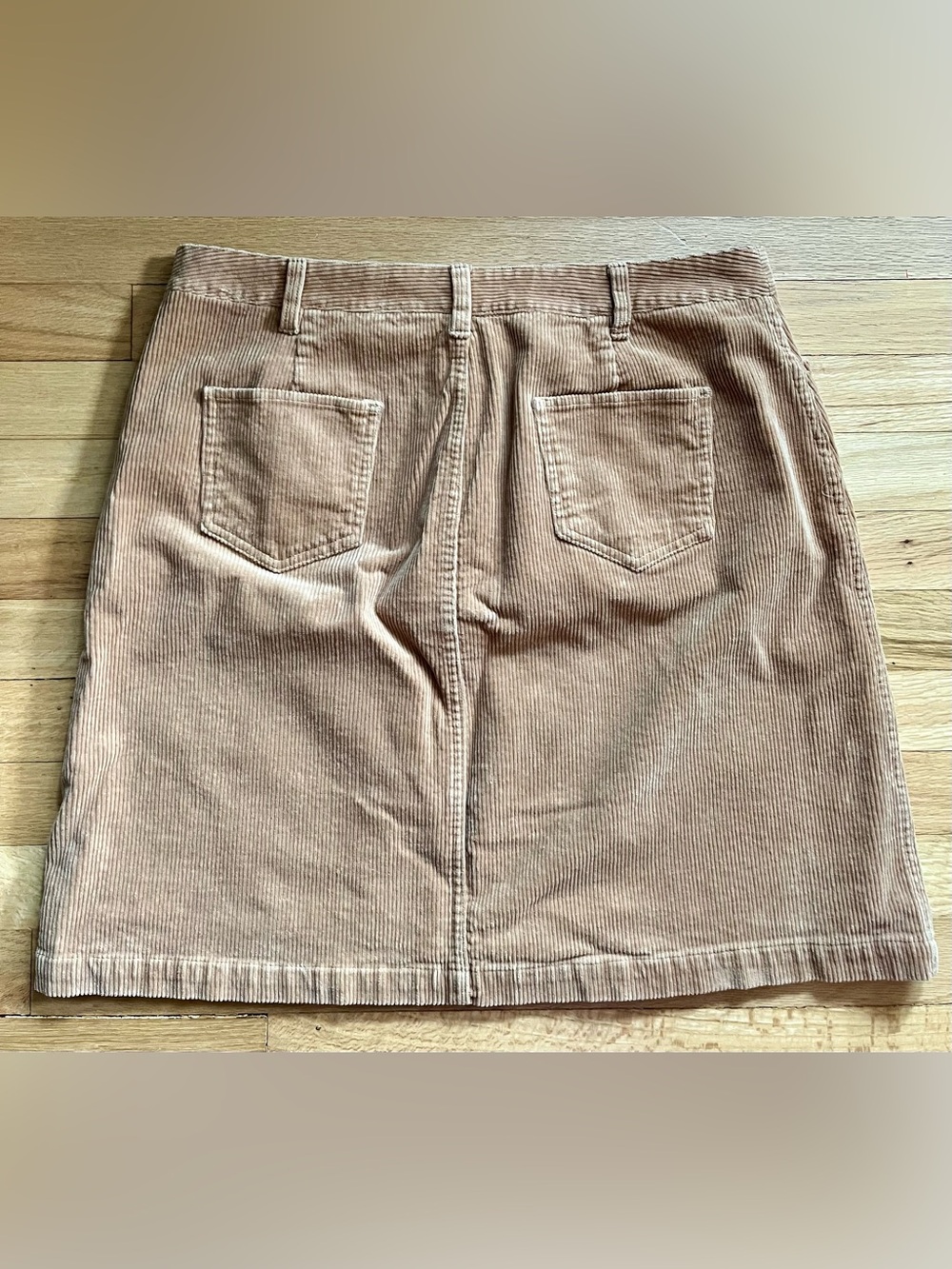 Brooks Brothers Tan Corduroy Mini Skirt Size 14 Red Fleece Button - Picture 2 of 8